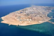 Ba hòn đảo giúp Iran kiểm soát eo biển Hormuz chiến lược