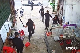 Đắk Lắk: 300 cảnh sát truy bắt nhóm côn đồ đập phá quán phở