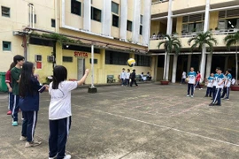 TP HCM hạn chế học sinh dùng điện thoại trong giờ ra chơi từ năm 2026