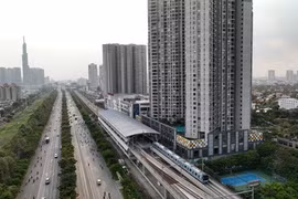 Metro Bến Thành - Suối Tiên tăng giờ phục vụ, giảm áp lực giao thông ban đêm