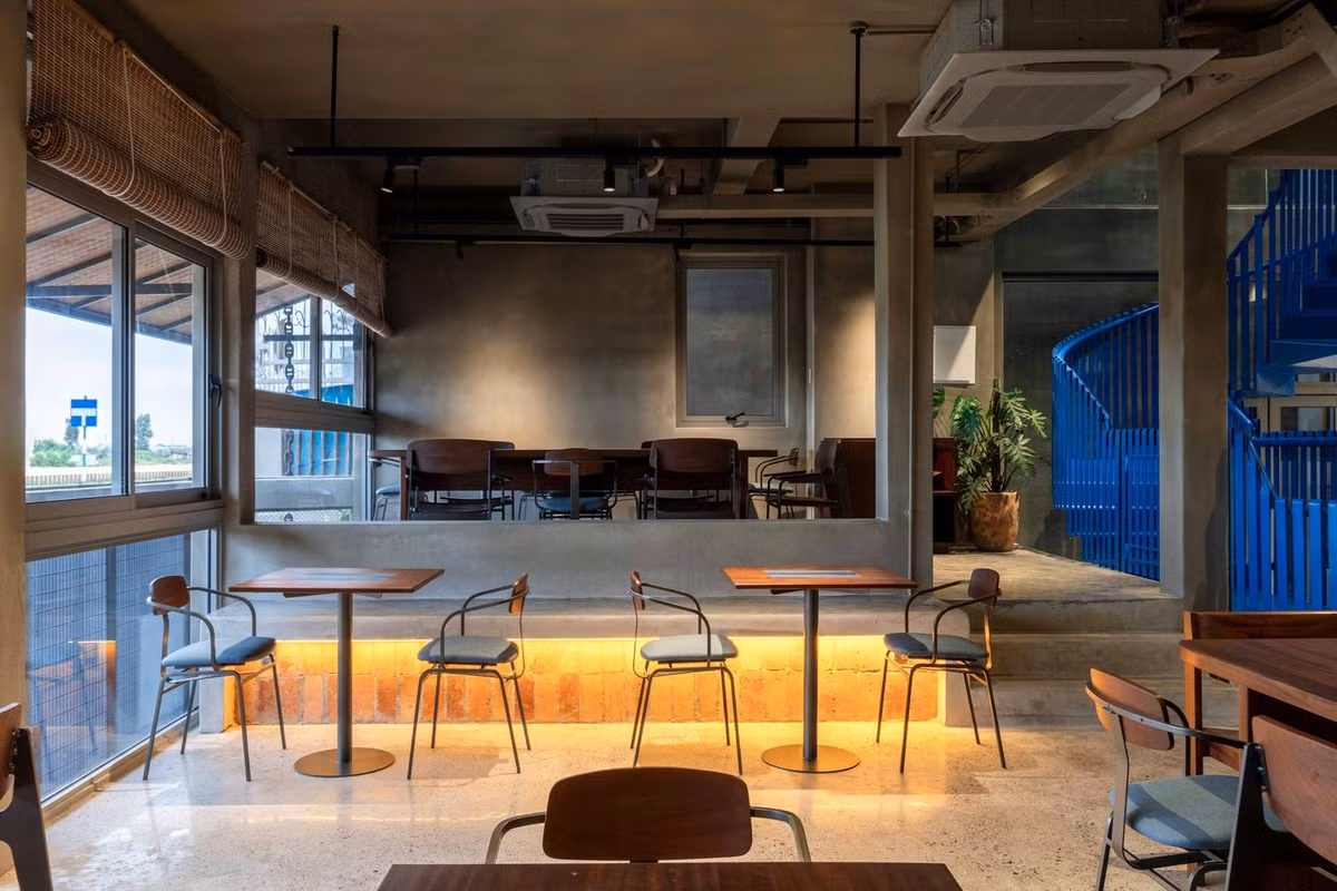 Công trình sử dụng bê tông thô mộc kết hợp cửa sổ giúp tận hưởng dòng chảy của thiên nhiên. Ảnh: Anh Chương, Bánh shimano