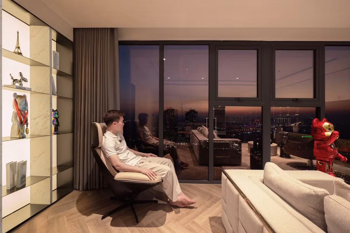 Căn hộ của tiền vệ sinh năm 1998 rộng gần 120 m2, với view hướng ra sân vận động Mỹ Đình. Ảnh: FB Hoàng Đức