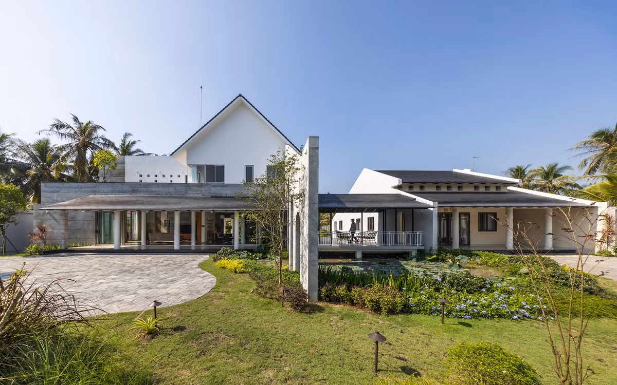 Mỗi khối độc lập, mang đến cho mỗi thế hệ không gian riêng để nghỉ ngơi và làm việc. Ảnh: Oki Hiroyuki