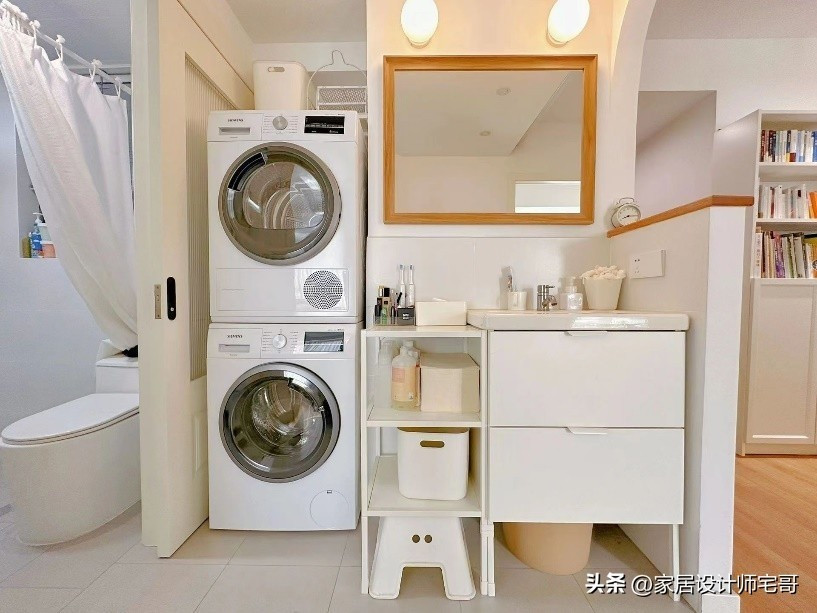 Khu tắm được phân tách khô – ướt bằng cửa lùa và rèm chống nước. Ảnh: Sohu