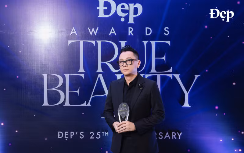 Con số này chưa bao gồm chi phí vận chuyển, làm việc với stylist, các yêu cầu đặc thù về chất liệu và kỹ thuật riêng biệt mà khách hàng quốc tế đặt ra. Ảnh: Đẹp