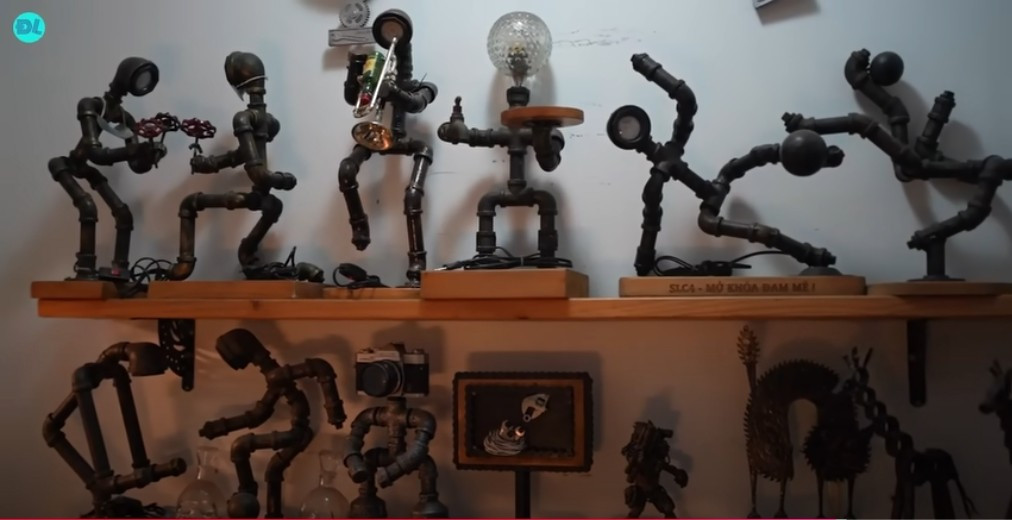 Ngoài chai lọ cũ, gia chủ còn tận dụng, tái chế đồ phế liệu… thành nhiều sản phẩm trang trí bắt mắt, độc đáo. Ảnh: Độc Lạ Bình Dương