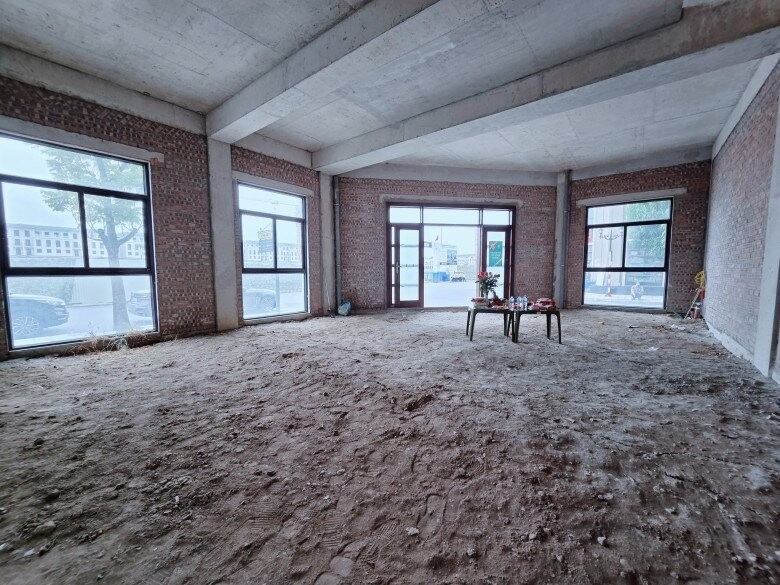 Tháng 9/2025, Phương Phạm đăng tải hình ảnh cơ ngơi mới đang trong quá trình hoàn thiện. Ảnh: FBNV