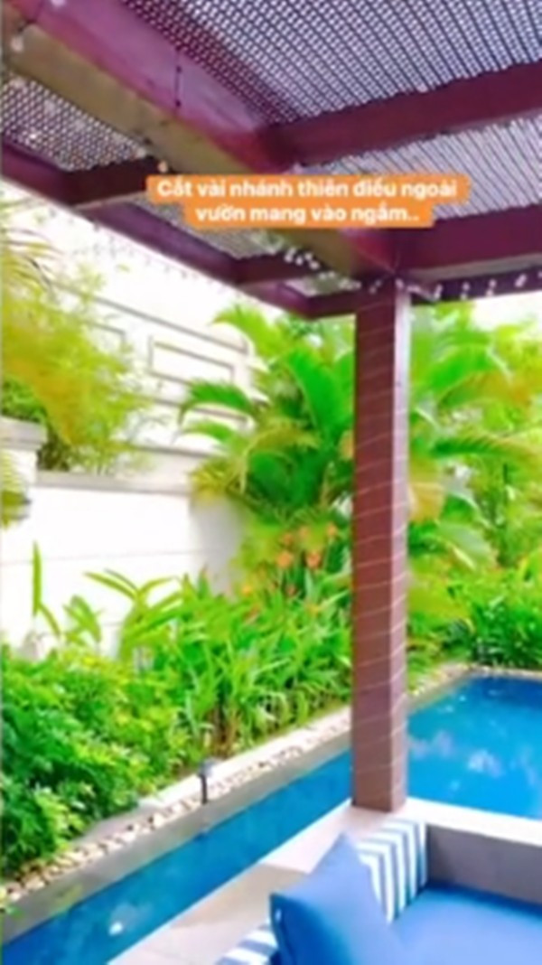 Đây là không gian lý tưởng để gia đình nữ diễn viên trốn cái nóng gay gắt của mùa hè. Ảnh chụp màn hình