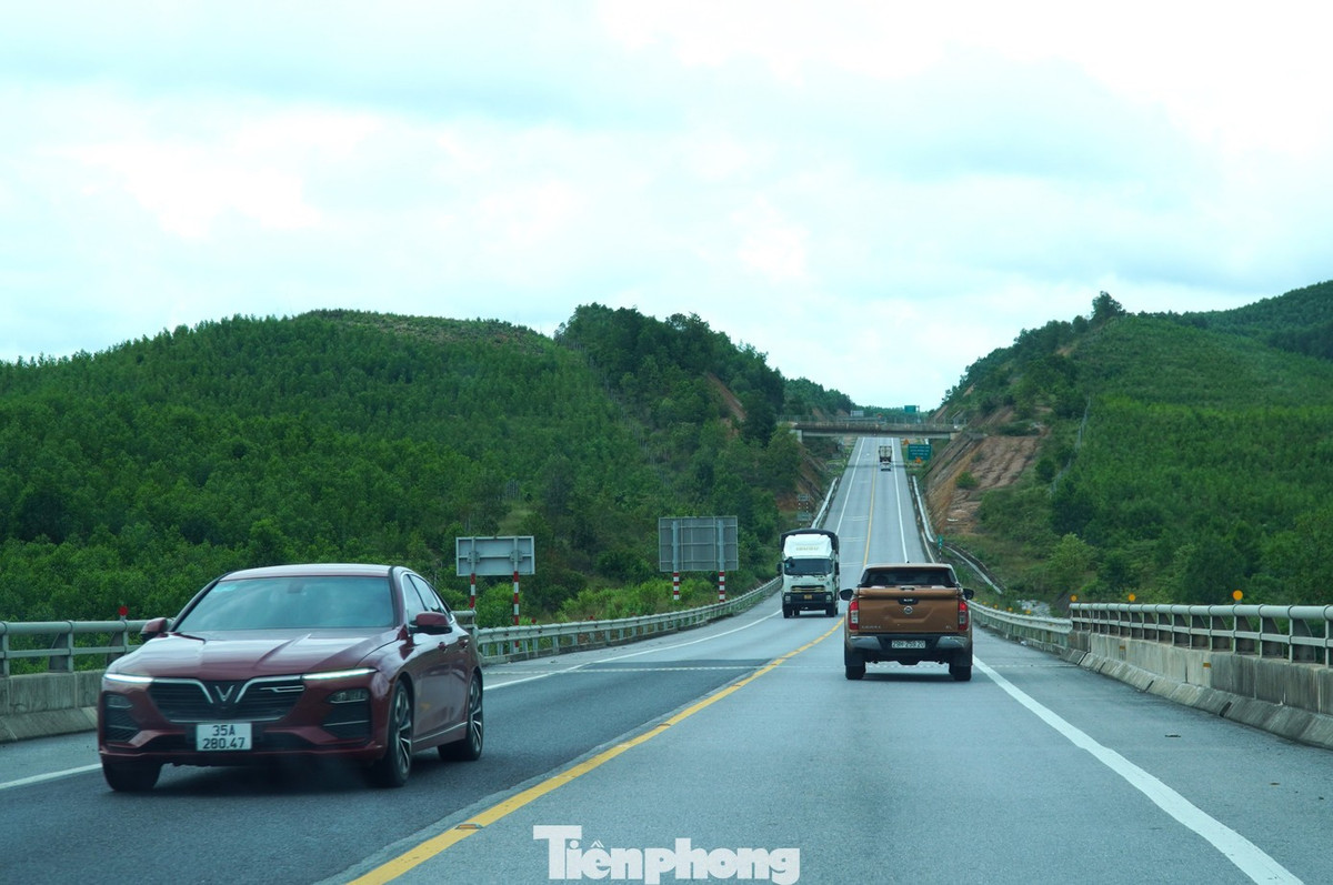 Ban Quản lý dự án đường Hồ Chí Minh cho biết đơn vị chức năng sẽ tiếp tục rà soát, sửa chữa khắc phục các vị trí phát sinh hư hỏng.