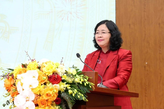 Bà Bùi Thị Minh Hoài, Ủy viên Bộ Chính trị, Bí thư Trung ương Đảng, Bí thư Đảng ủy Mặt trận Tổ quốc, các đoàn thể Trung ương, Chủ tịch Ủy ban Trung ương Mặt trận Tổ quốc Việt Nam