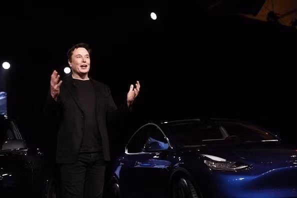 Elon Musk là đồng sáng lập của 7 doanh nghiệp, nổi bật nhất là hãng xe điện Tesla, công ty tên lửa SpaceX và startup trí tuệ nhân tạo xAI. Ảnh: International Business Times