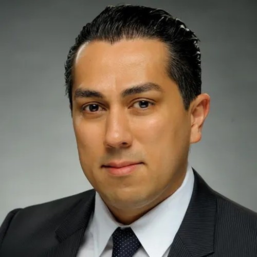 Eghbali sinh ra ở Iran và chuyển đến Mỹ cùng gia đình khi anh còn nhỏ. Ông từng lọt top 400 tỷ phú giàu nhất thế giới của Forbes năm 2024. Ảnh: Forbes