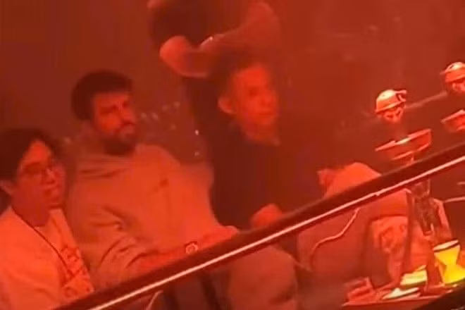 Mới đây, hình ảnh Độ Mixi hút shisha tại một quán bar ở Hà Nội thu hút sự chú ý của cộng đồng mạng. Ảnh: Znews