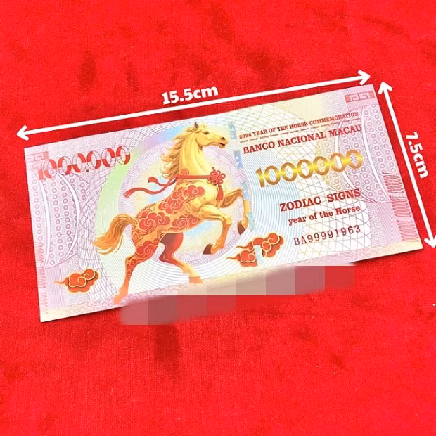 Các loại tiền phổ thông rẻ hơn, chẳng hạn như tiền hình ngựa của Ma Cao (Trung Quốc) mệnh giá 1 triệu đồng có giá từ 7.000 – 10.000 đồng/tờ. Ảnh: Tiensuutam