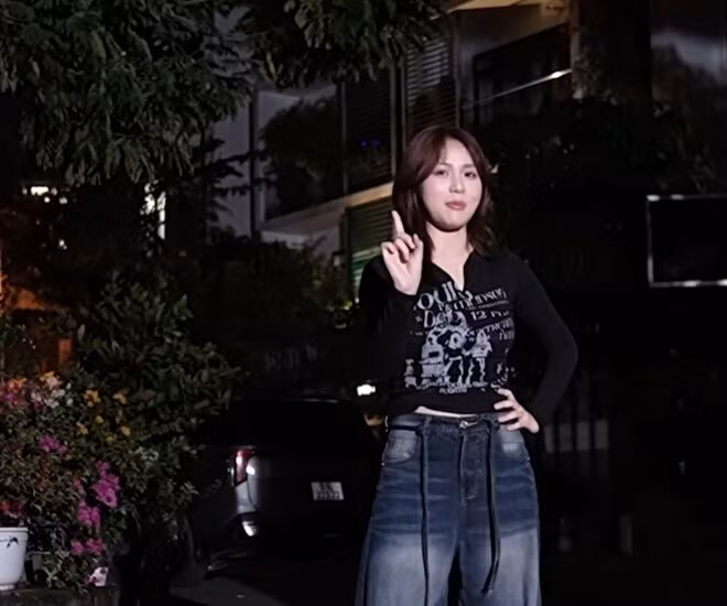 Biệt thự của Minh Hằng nằm ở vị trí đắc địa, mang lối kiến trúc hiện đại, sang trọng nhưng ấm cúng. Ảnh chụp màn hình