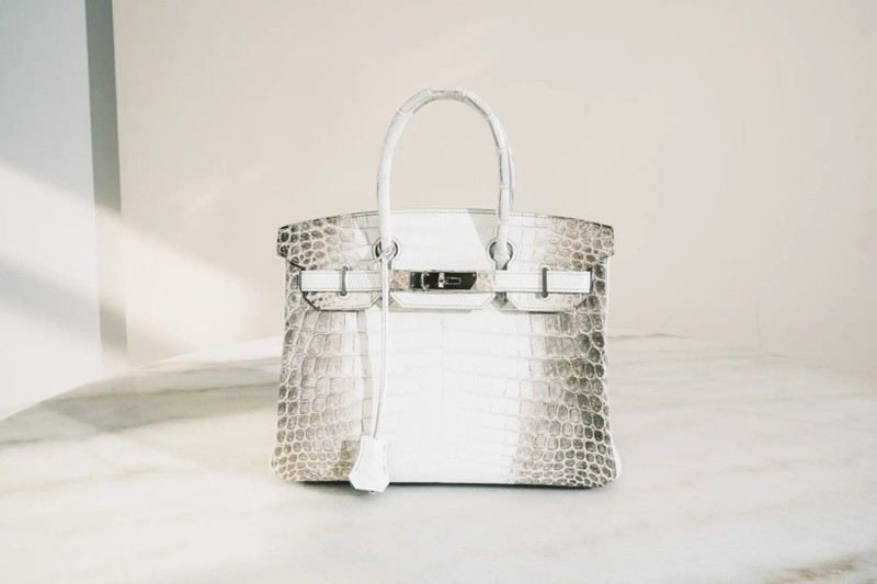 Hơn nữa, mỗi chiếc túi bạch tạng đều có bảo hiểm đi kèm. Ảnh: Page Six