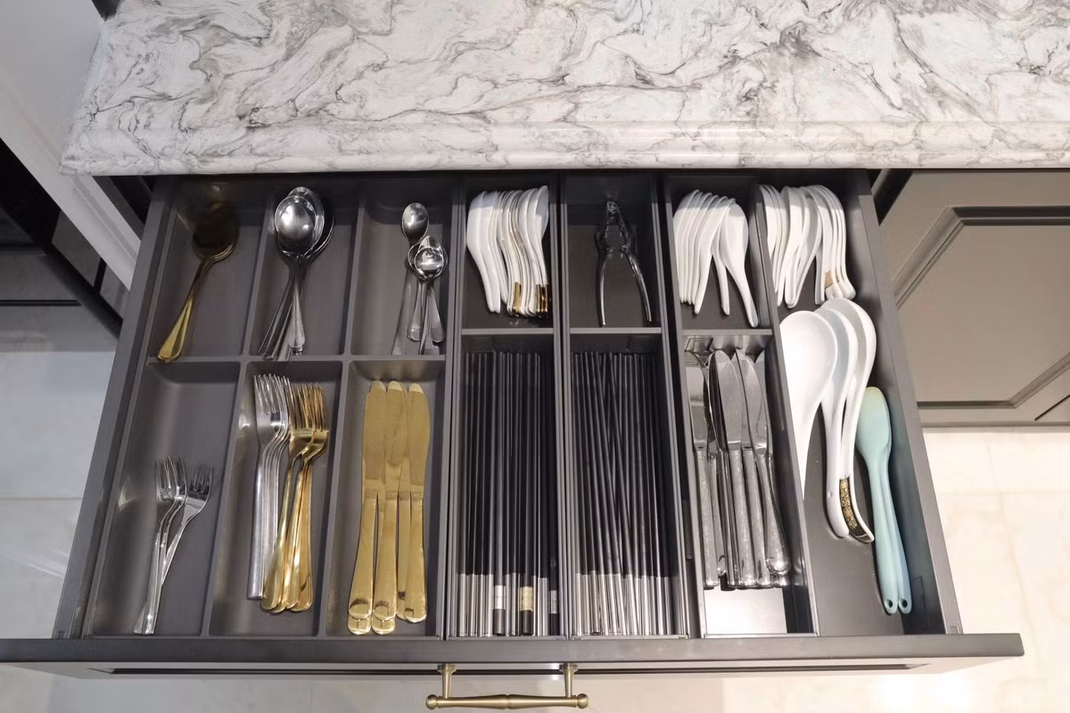 Ngăn chứa đồ gọn gàng, ngăn nắp. Ảnh: FBNV