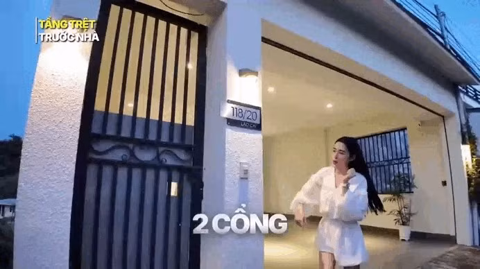 Nhà mới của vợ chồng Gon Pink ở TP HCM mang phong cách hiện đại, gồm 1 trệt, 1 hầm, 2 lầu và 1 sân thượng. Ảnh chụp màn hình