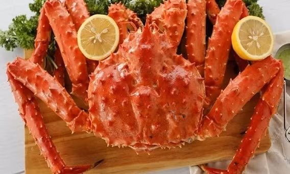 Ngoài món ăn truyền thống, giới nhà giàu Việt sẵn sàng chi tiền để mua các món sơn hào hải vị đắt đỏ bậc nhất thế giới làm phong phú thêm bàn tiệc của gia đình. Ảnh: Daohaisan