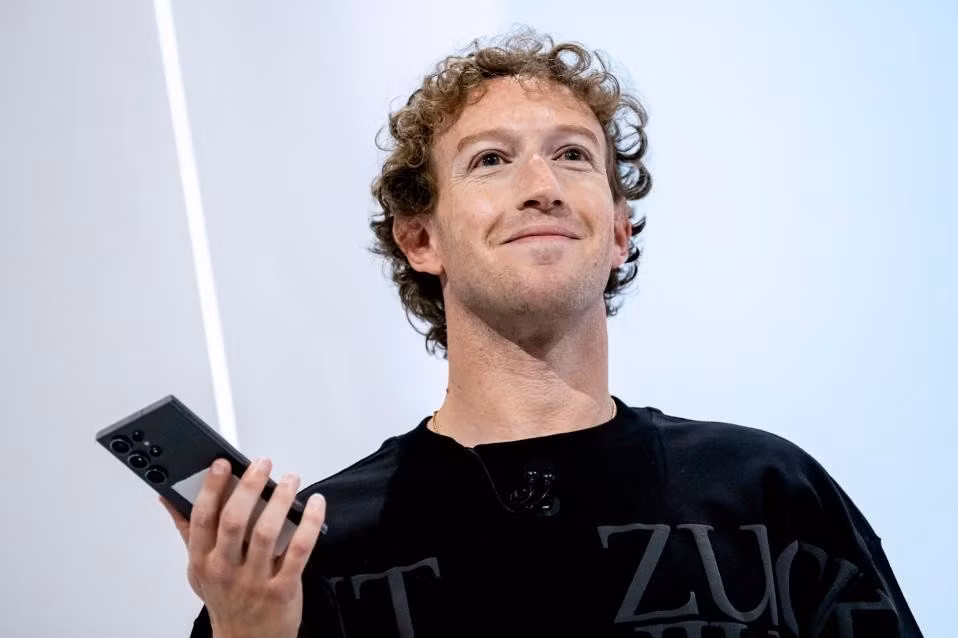 Tuy nhiên, thói quen này thường chỉ kéo dài một vài phút, trừ khi Mark Zuckerberg có việc quan trọng phải dành nhiều thời gian hơn. Ảnh: CNBC