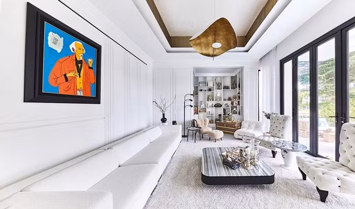 Biệt thự 3 tầng có diện tích lên tới 780m2 được định giá khoảng 63-64 triệu USD (tương đương khoảng 1.600 tỷ đồng). Ảnh: Uchify