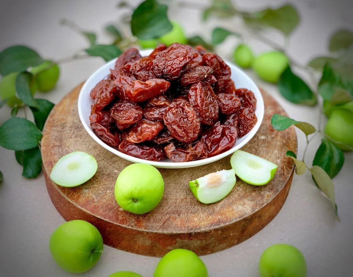 Trên thị trường, táo gió có giá dao động từ 30.000 - 50.000 đồng/kg, tùy kích thước và mùa vụ. Ảnh: Internet