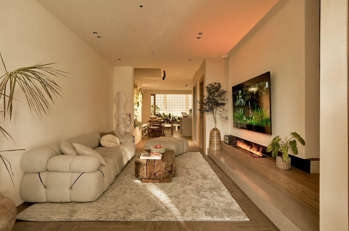 Nội thất trong nhà mang lại cảm giác ấm cúng. Ảnh: Phú Đào