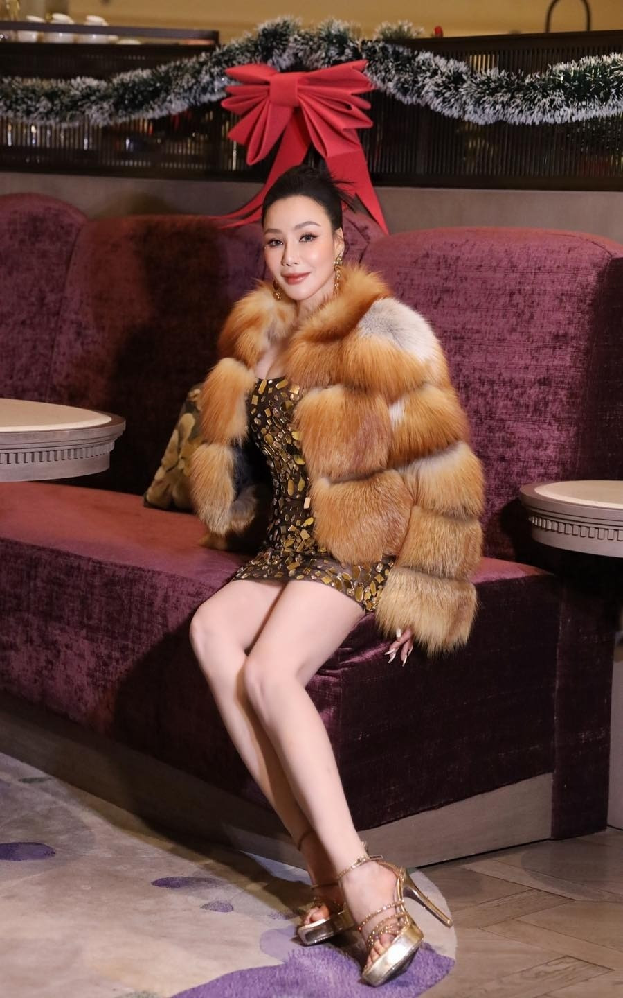 Nhờ tài năng âm nhạc cùng sự nhạy bén trong kinh doanh, Hồ Quỳnh Hương sở hữu khối tài sản đáng nể ở tuổi 45. Ảnh: FBNV