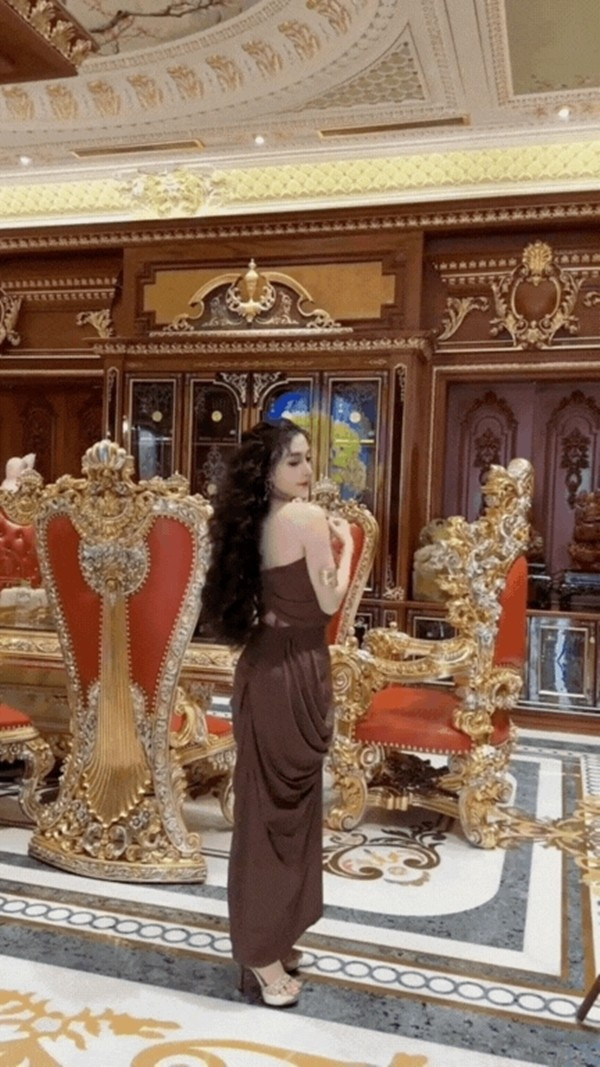 View - Khối tài sản khủng của Ngân Collagen trước khi vướng ồn ào | Báo Tri thức và Cuộc sống - TIN TỨC PHỔ BIẾN KIẾN THỨC 24H