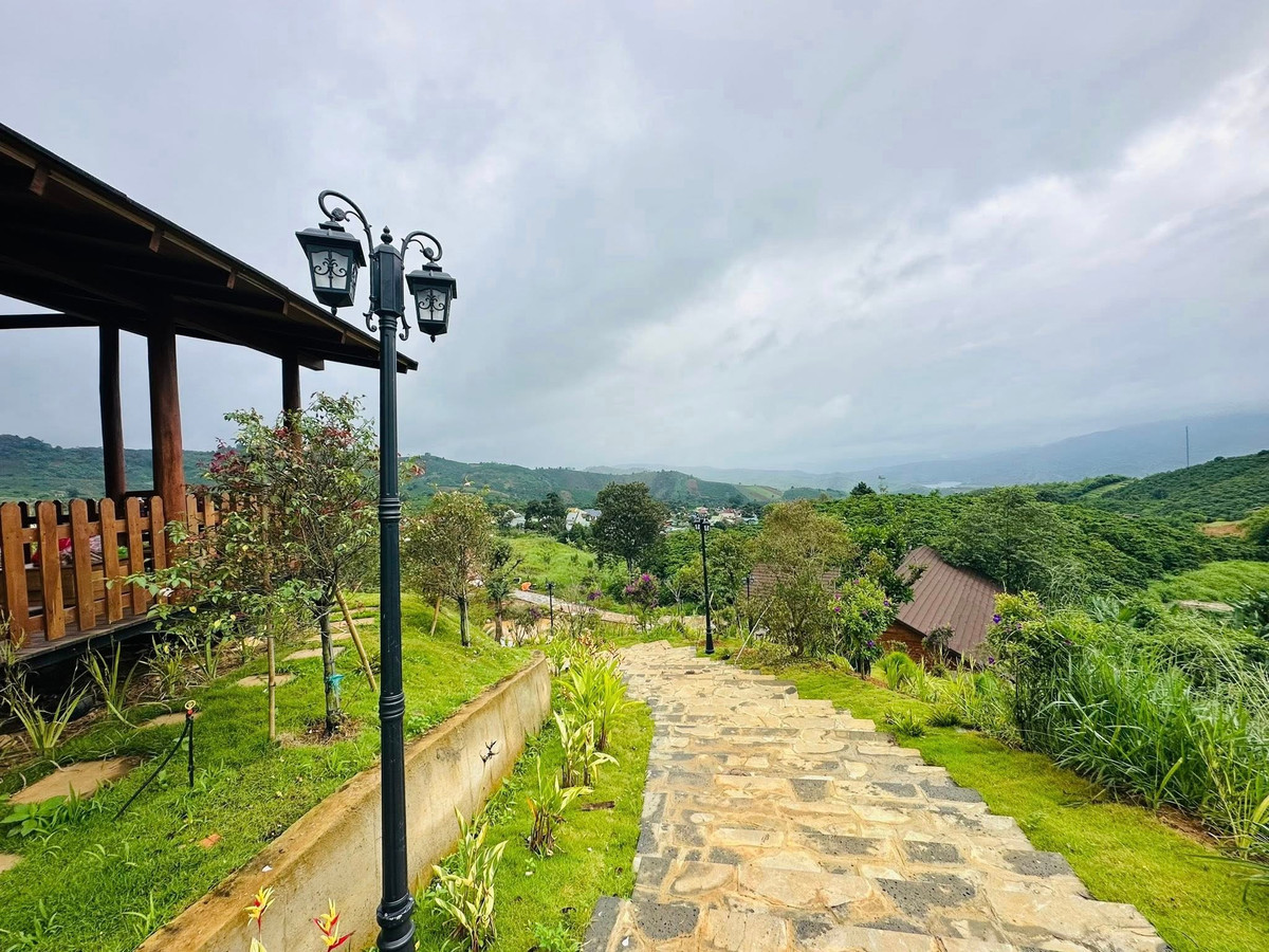 Hoàng Mập cho biết, ngôi nhà khởi công từ năm 2023, dự kiến cuối năm sẽ hoàn thành và cùng gia đình về ở. Ảnh: FBNV