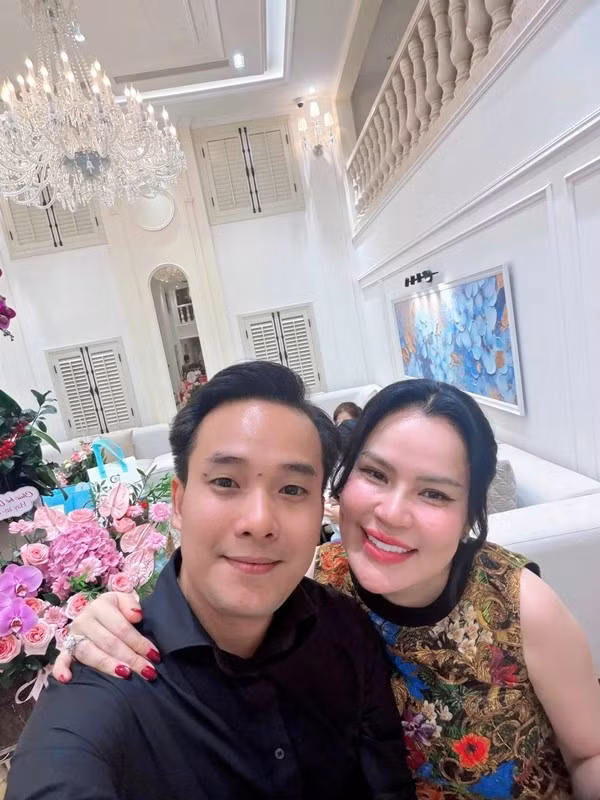 Biệt thự của hoa hậu quý bà tọa lạc tại một vị trí đắc địa, có diện tích lên đến 600m2. Ảnh: FBNV