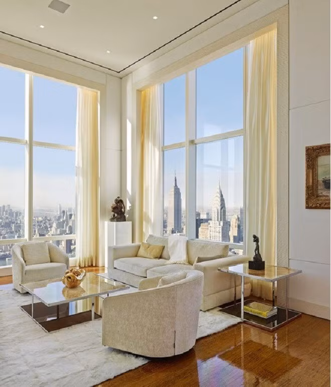 Theo chia sẻ của Quang Lê, giá trị căn penthouse tăng mạnh theo thời gian và thị trường bất động sản New York, từ mức 33,5 triệu USD ban đầu lên khoảng 100 triệu USD, tức hơn 2.600 tỷ đồng. Ảnh: Internet