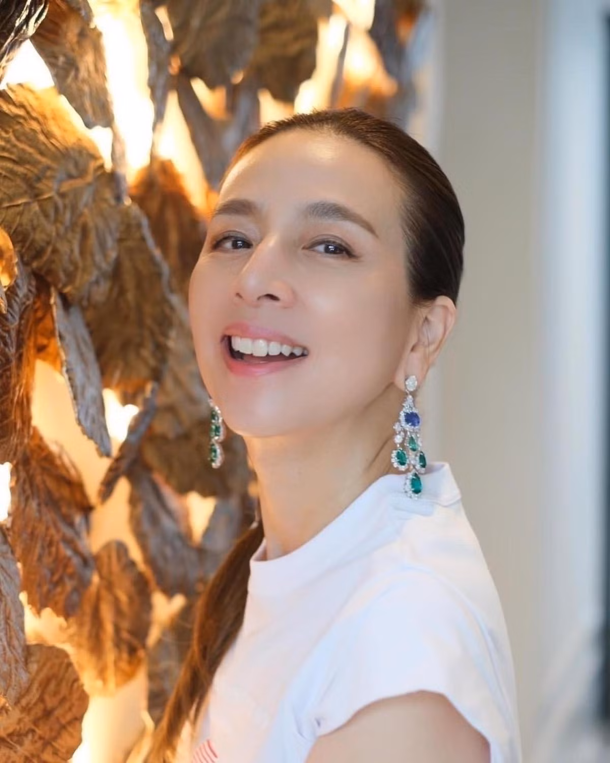 Madam Pang hiện là chủ tịch kiêm giám đốc điều hành Muang Thai Life Assurance - một trong những công ty bảo hiểm hàng đầu Thái Lan. Ảnh: FB Madam Pang