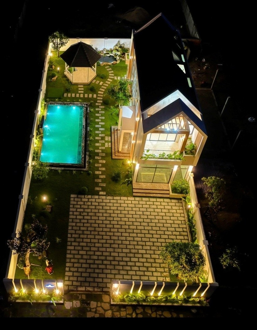 Biệt thự của Lê Giang nhìn từ trên xuống vào buổi tối. Ảnh: FBNV