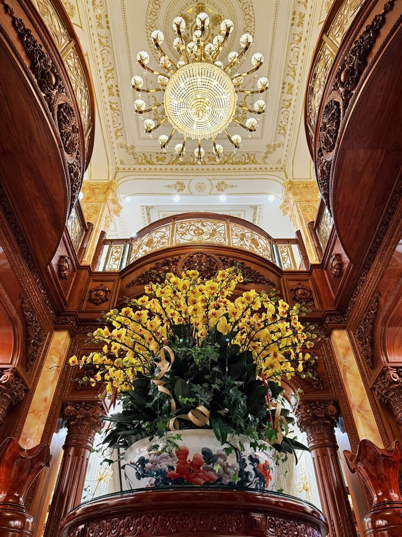 Hạnh Xuka hiện sống cùng chồng và 2 con gái trong một dinh thự triệu đô với không gian rộng rãi và nội thất hiện đại. Ảnh: FBNV