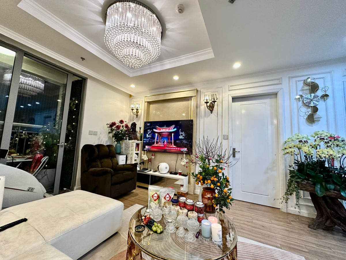 Hiện tại, Việt Anh sống trong căn hộ hạng sang, có diện tích rộng rãi. Ảnh: FB Nguyen Le Viet Anh &gt;&gt;&gt; Mời độc giả xem video: Nhà 25m2 - cơ hội cho nhiều người. Nguồn: VTV24