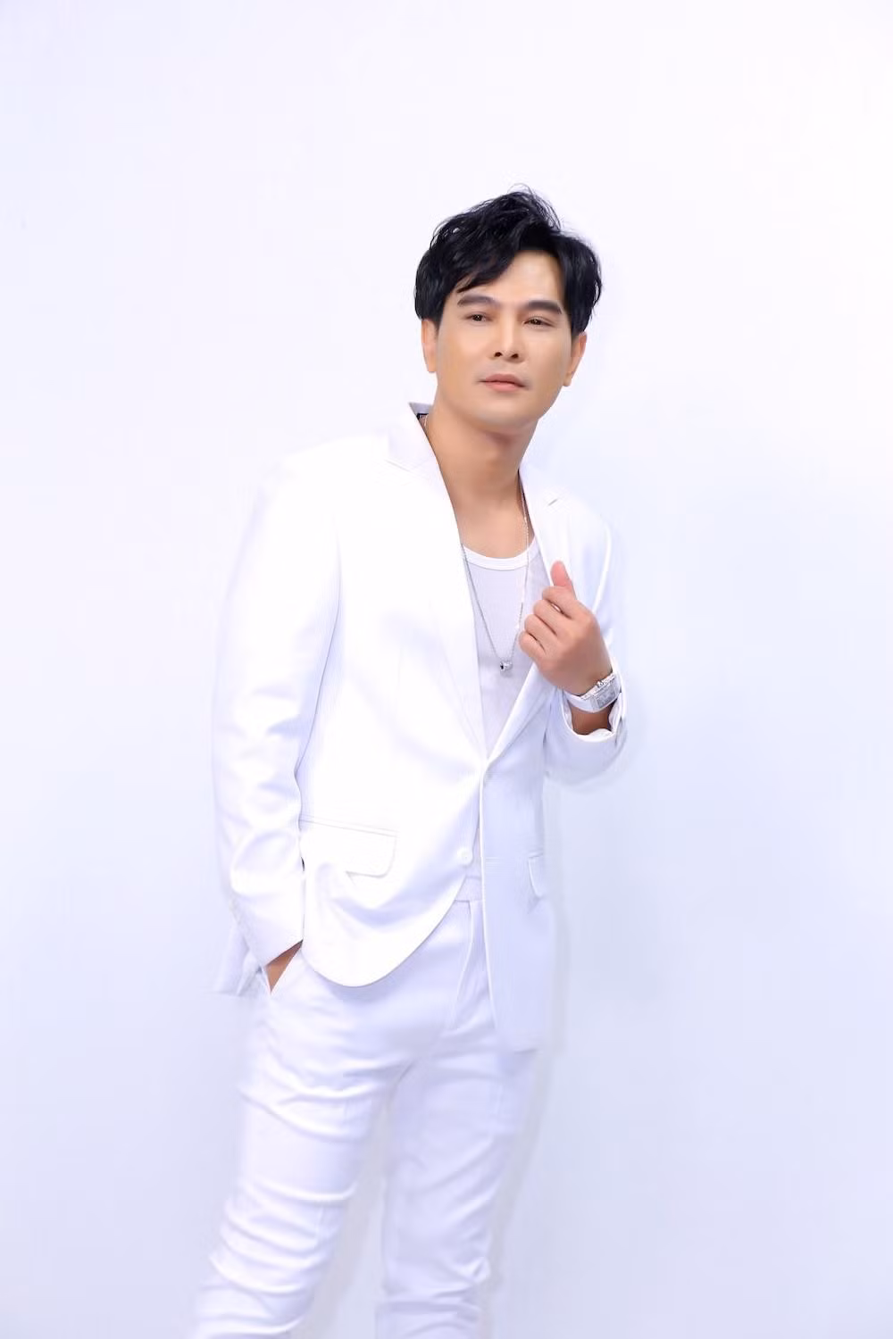 Lâm Hùng từng được mệnh danh là “hoàng tử miền Tây". Ở thời kỳ đỉnh cao, Lâm Hùng gần như phủ sóng khắp các tỉnh thành phía Nam với mức cát-xê cao ngất ngưởng. Ảnh: Internet