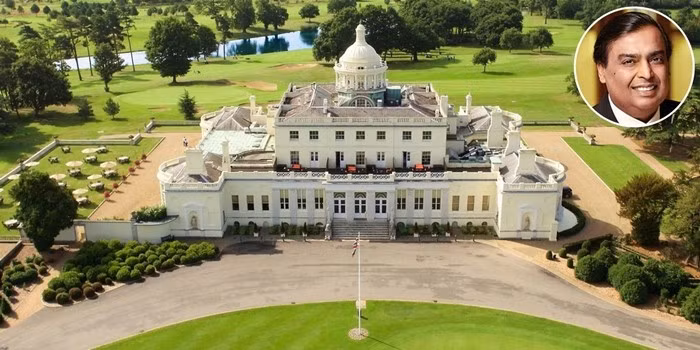 Năm 2021, tỷ phú giàu nhất châu Á mua Stoke Park ở Buckinghamshire (Anh) - khi đó là một câu lạc bộ golf và đồng quê nổi tiếng và có lịch sử lâu đời - rồi đóng cửa để cải tạo. Ảnh: Luxury Launches