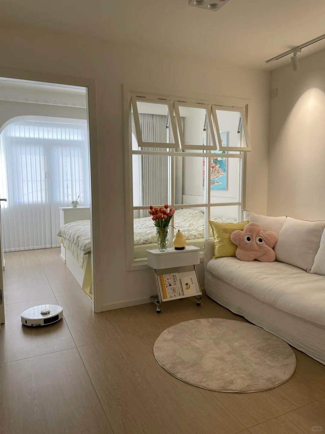 Sau cải tạo, nhiều người nhận xét căn hộ 44m² trông rộng hơn cả nhà 60m². Lý do không nằm ở vật liệu đắt tiền, mà ở cách sử dụng diện tích. Ảnh: Toutiao