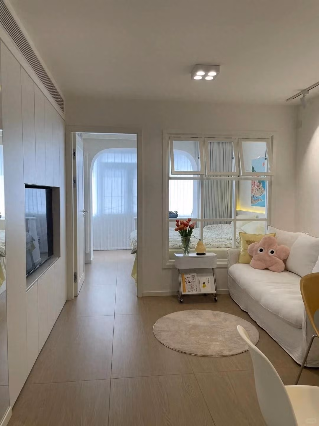 Trong bối cảnh giá nhà leo thang, thu nhập tăng chậm, giấc mơ nhà rộng - sống thoải mái ngày càng xa tầm với của những người lao động bình thường tại Bắc Kinh (Trung Quốc). Ảnh: Toutiao