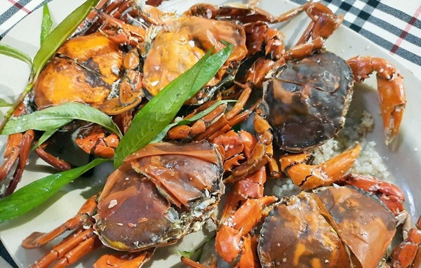 Một số người thậm chí nhận xét vị ngọt và độ ngon của tôm hùm Alaska, cua hoàng đế Canada không bằng cua hai da. Ảnh: Dân Việt