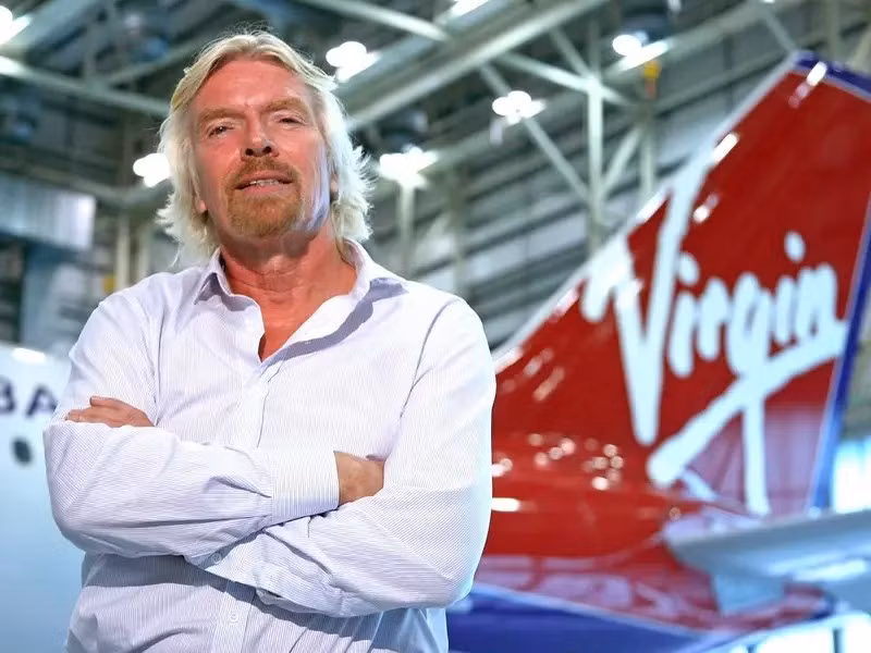Tỷ phú người Anh - Richard Branson có thói quen tập thể dục vào mỗi buổi sáng. Ảnh: BI