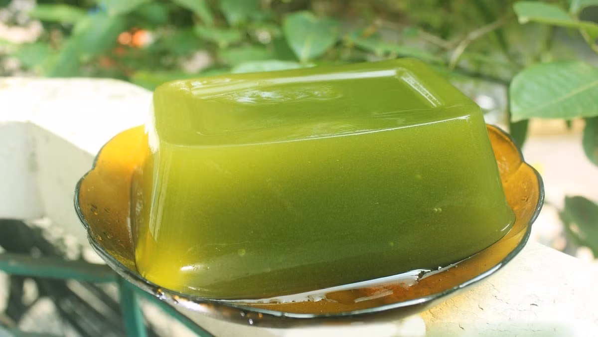 Với sự tiện lợi và hương vị riêng biệt, thạch găng hiện được bán khắp nơi, từ quán vỉa hè đến nhà hàng sang trọng. Ảnh: Internet