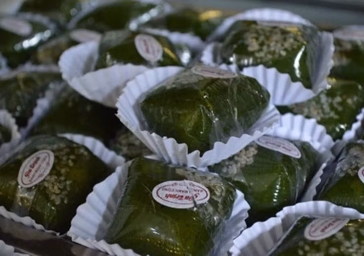 Ngoài ra, mảnh cộng còn được phơi khô làm trà, sắc thuốc và làm bánh mảnh cộng. Ảnh: Internet