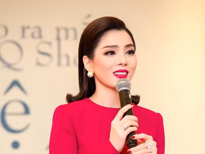 Sau hơn 20 năm hoạt động nghệ thuật, "nữ hoàng phòng trà" Lệ Quyên sở hữu hàng loạt bất động sản đắt đỏ trải dài khắp cả nước khiến nhiều người ngưỡng mộ. Ảnh: Người lao động