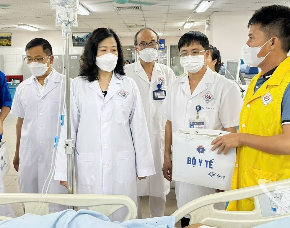 Đoàn công tác của Bộ Y tế thăm Bệnh viện Trung ương Thái Nguyên