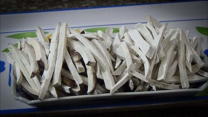 Ngày nay, khoai xéo không còn là món ăn "cứu đói" mà xuất hiện trong danh mục các món đặc sản quê, được bán rộng rãi trên chợ mạng và cả tại các siêu thị. Ảnh: YouTube