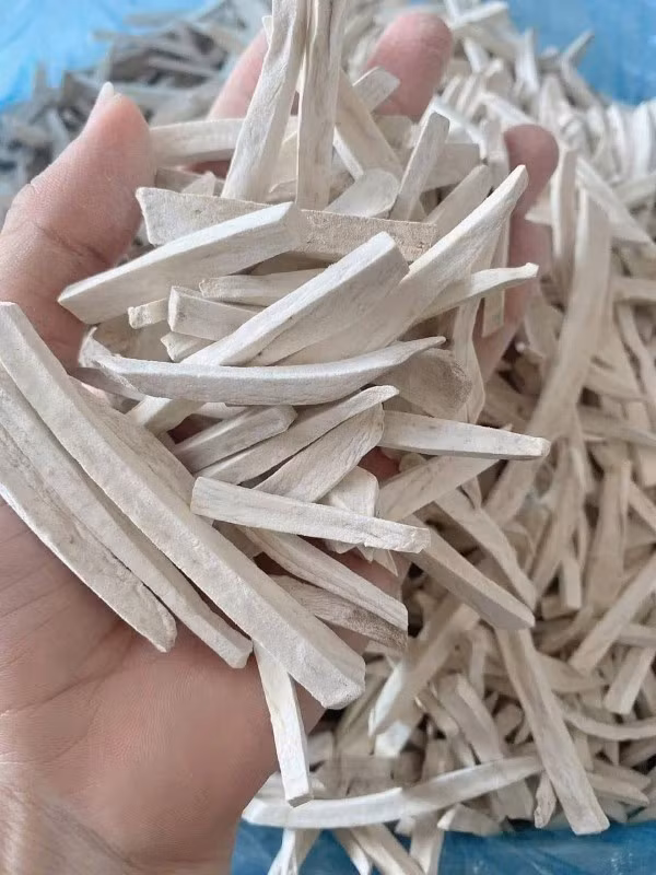 Khi gạo thiếu, khoai không chỉ là nguồn lương thực chính mà còn được cắt lát, phơi khô để dự trữ quanh năm. Ảnh: Misol House