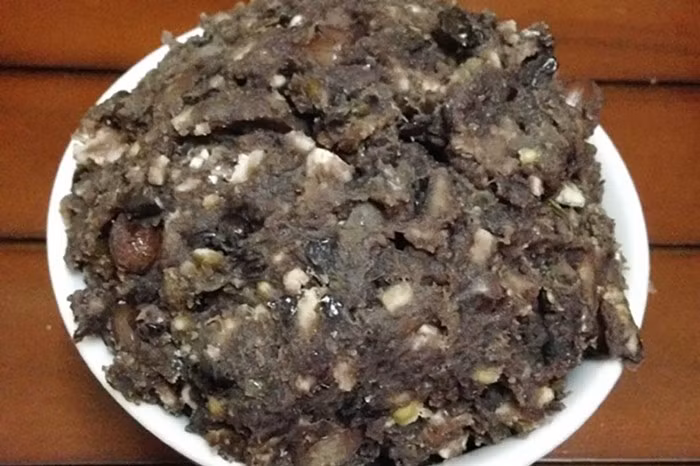 Người dân dùng khoai khô này nấu với nếp, đậu và đường, rồi “xéo” bằng đũa cho nhuyễn — từ đó gọi là khoai xéo. Ảnh: Internet