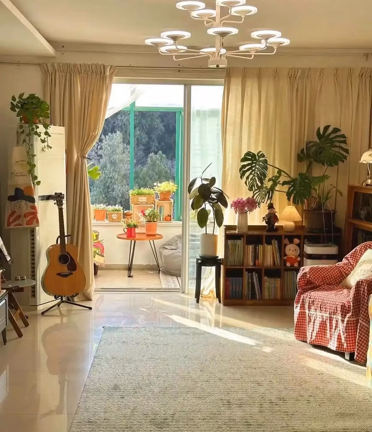 Nhờ vậy, ngôi nhà không cần bật điều hòa vẫn thoáng và mát rượi. Ảnh: Baidu